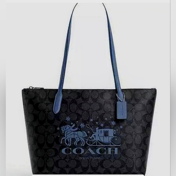 COACH shoulder bag w/ Horse & Carriage - Picture 3 of 15